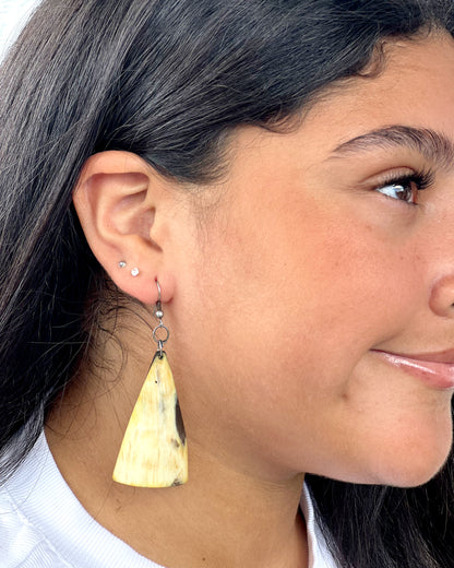 Cacho Horn Strength Earrings