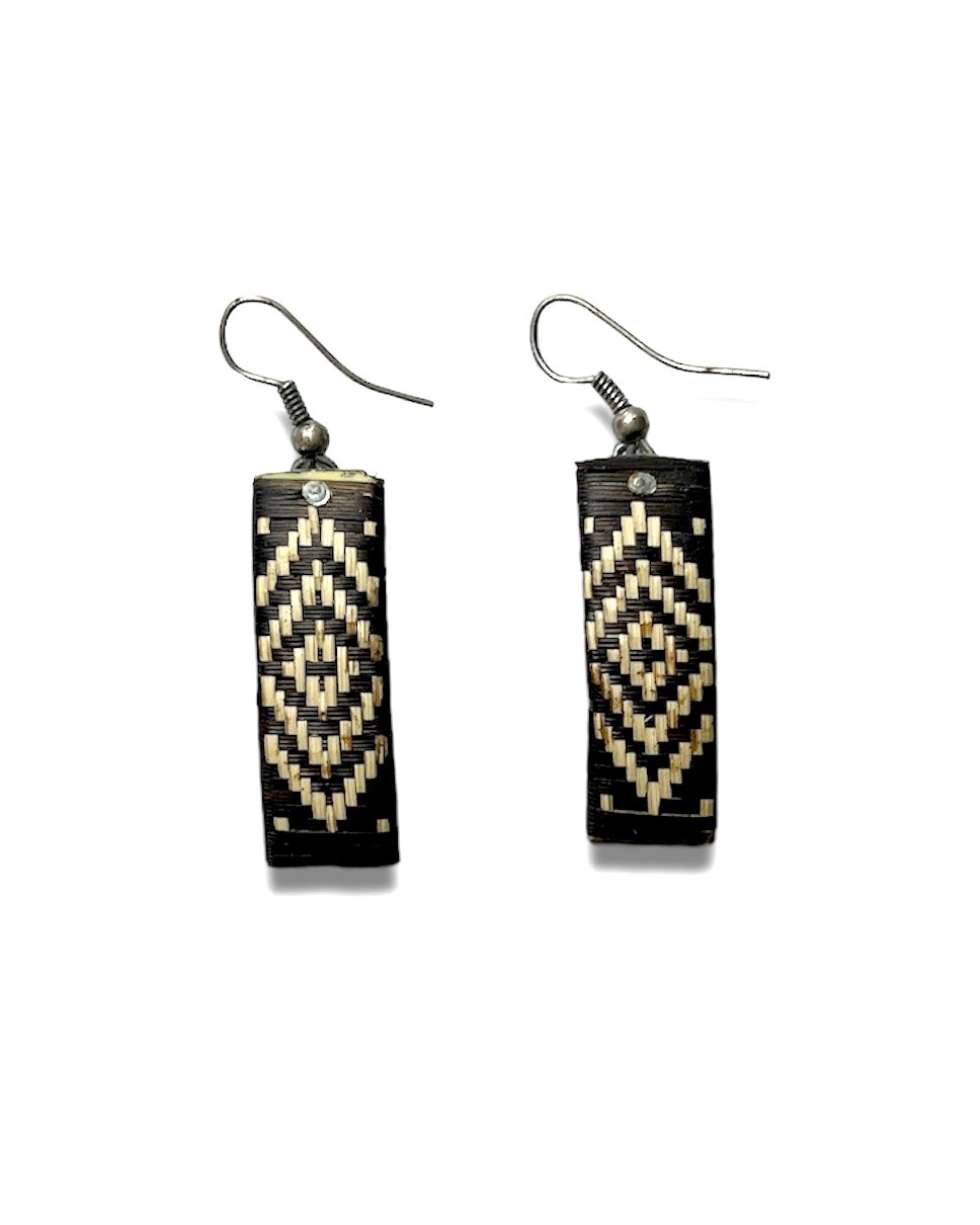 Oneness Caña Flecha Earrings