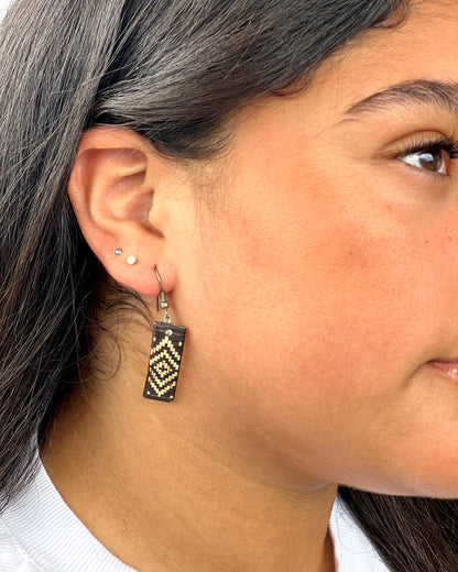 Oneness Caña Flecha Earrings